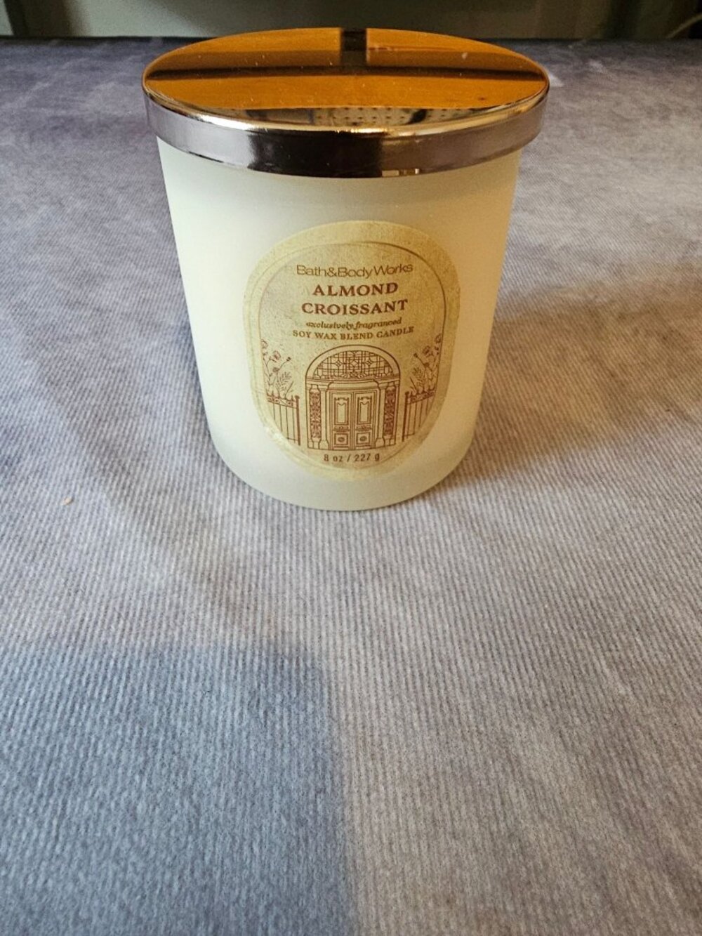 Bath & Body Works Almond Croissant 1-Wick Scented Candle 8 oz New